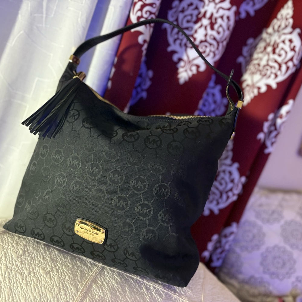 Michael Kors Black Patterned Shoulder Bag